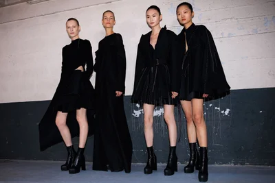 Look 25